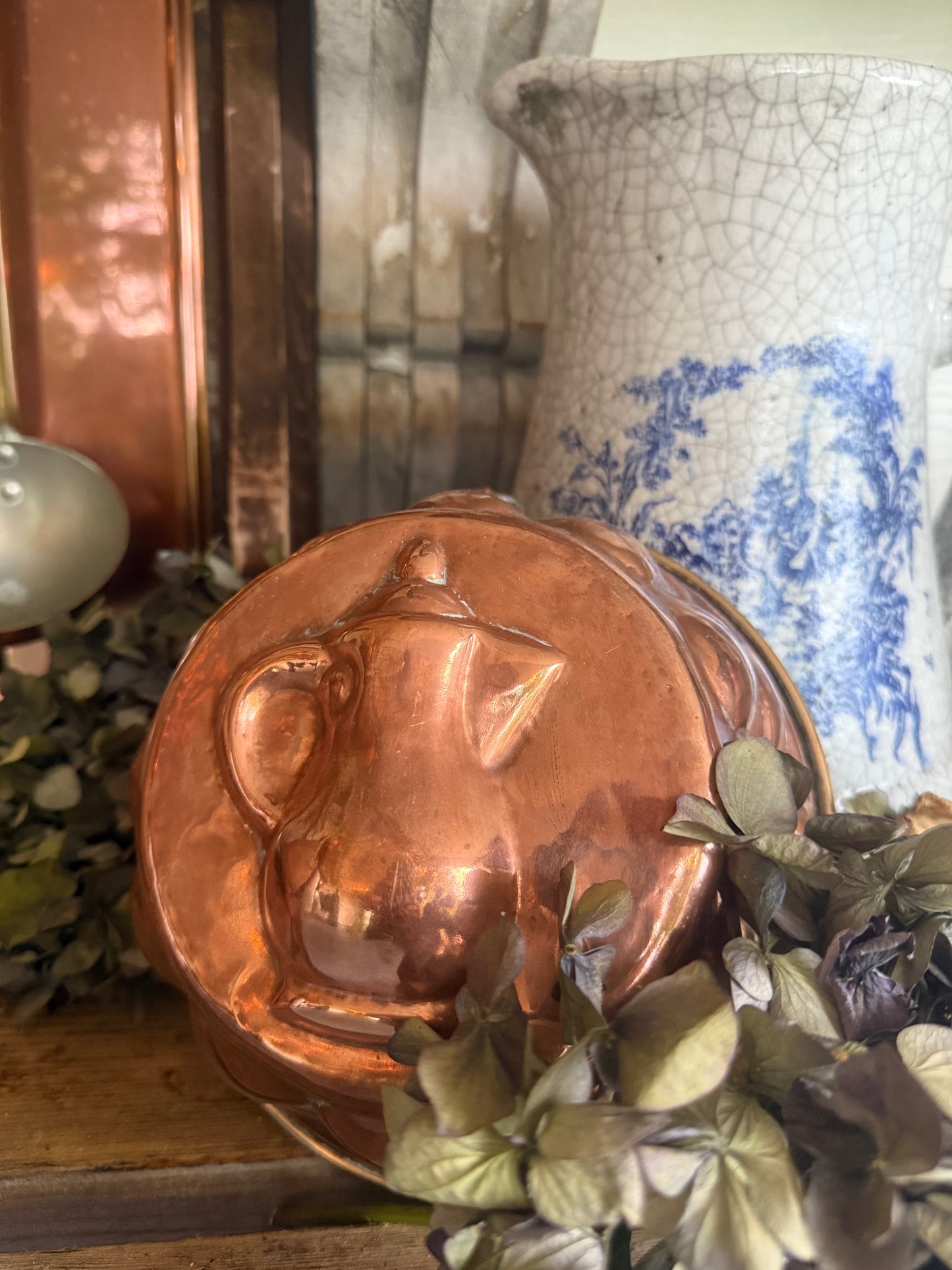 🇫🇷 Vintage French Copper Mold – Coffee Pot Motif