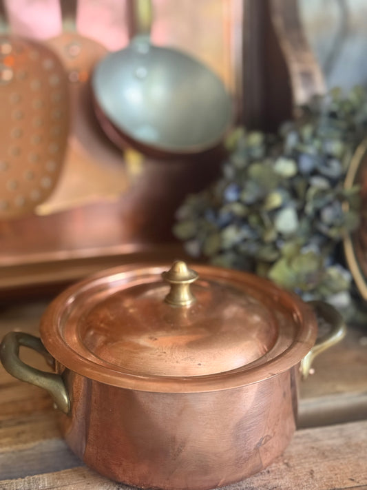 🇫🇷 Petite Vintage French Copper Casserole with Lid